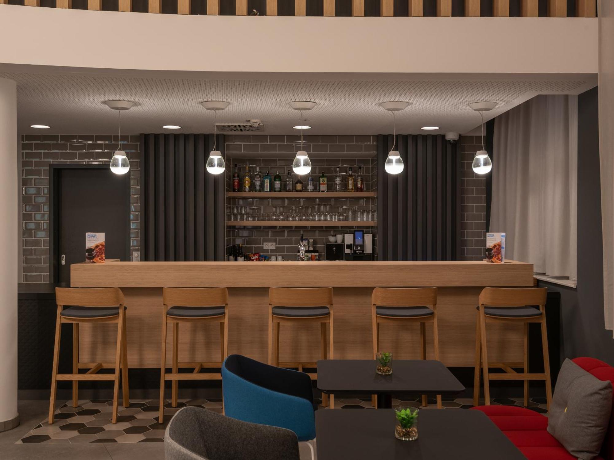 Holiday Inn Express Heilbronn By Ihg Exterior photo