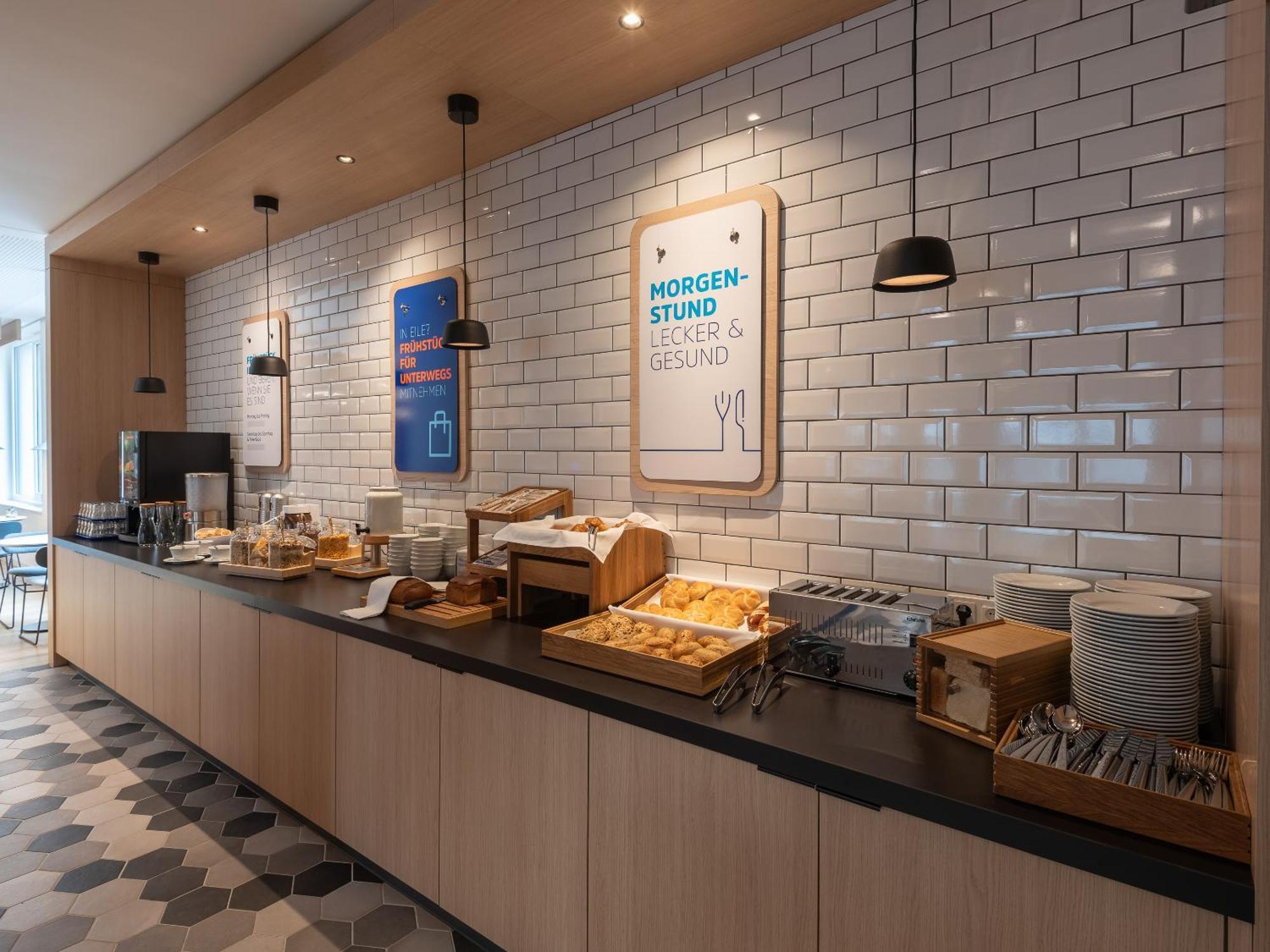 Holiday Inn Express Heilbronn By Ihg Exterior photo
