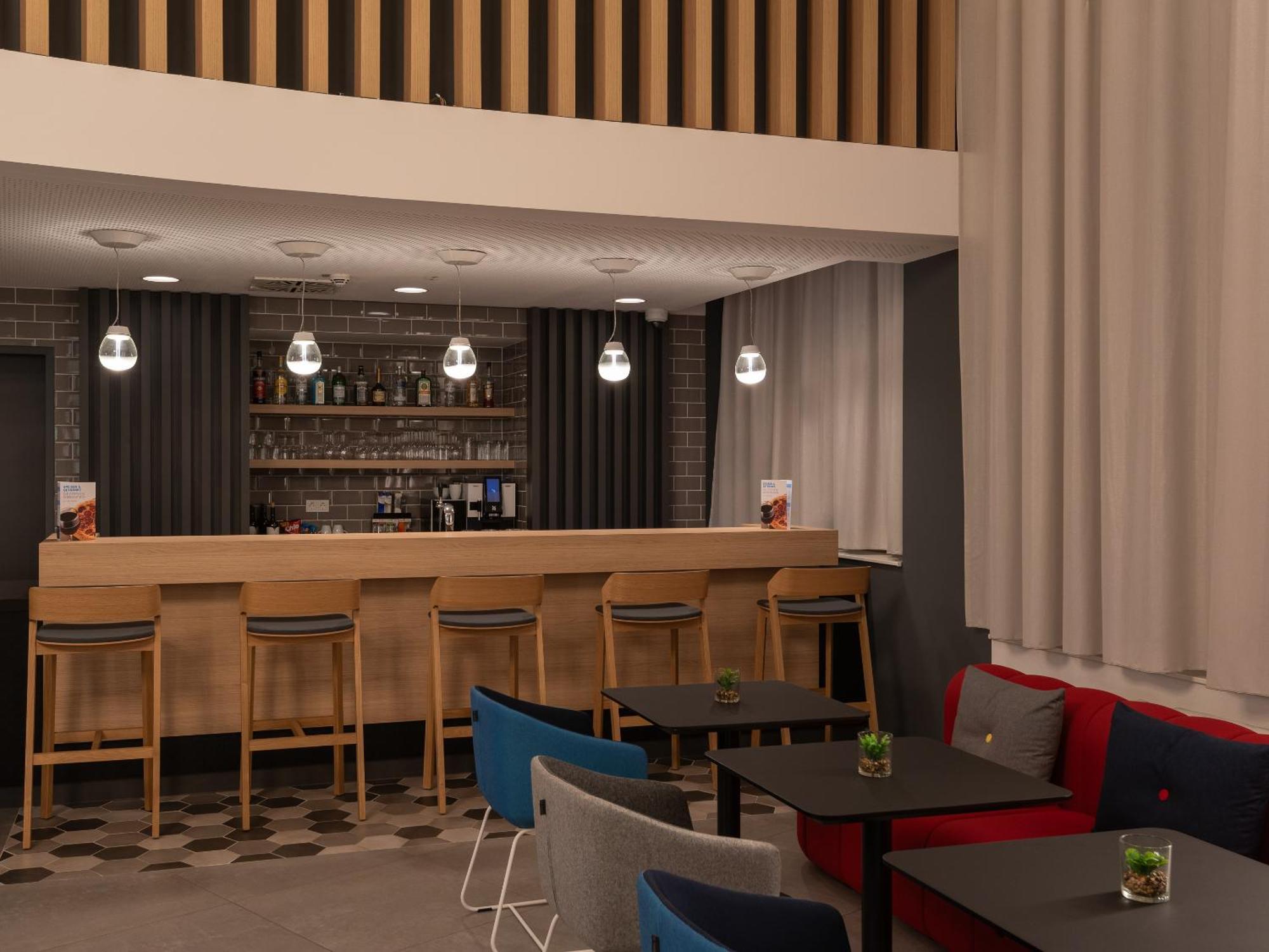 Holiday Inn Express Heilbronn By Ihg Exterior photo