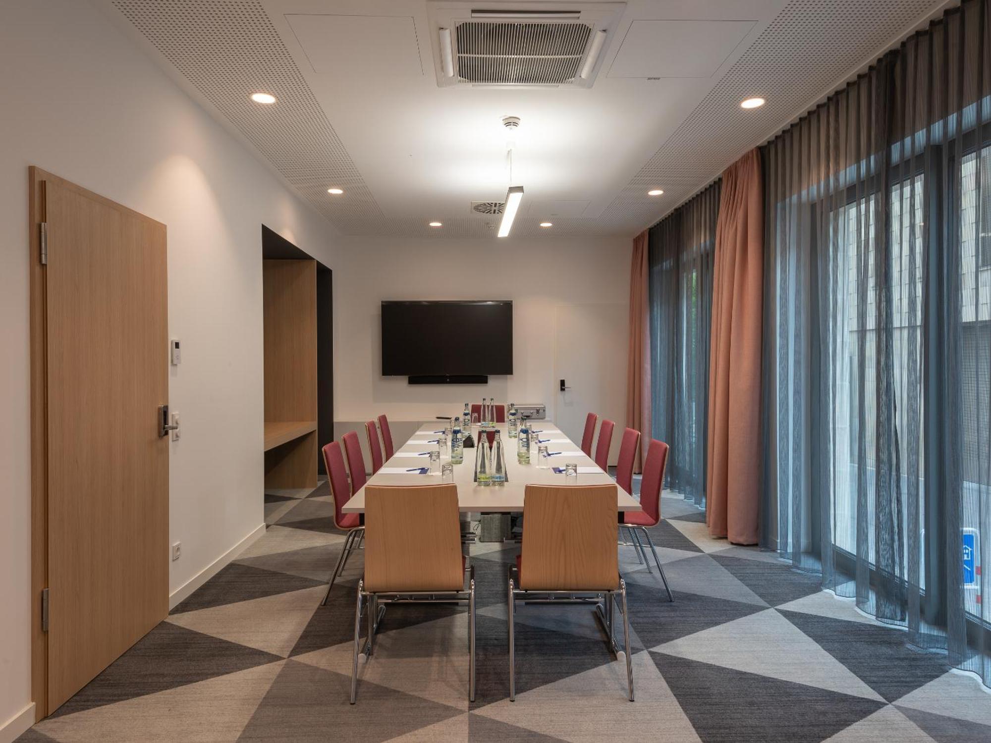 Holiday Inn Express Heilbronn By Ihg Exterior photo