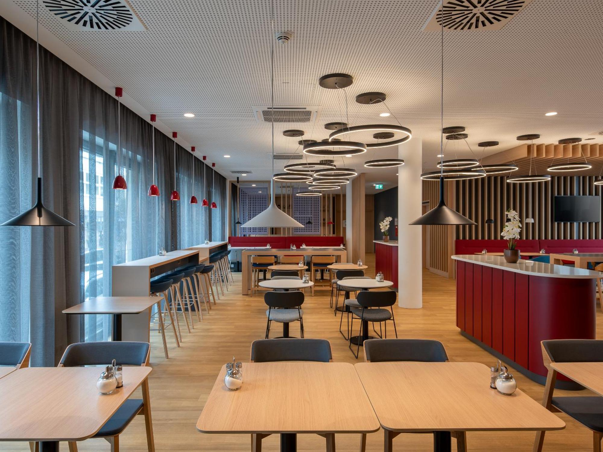 Holiday Inn Express Heilbronn By Ihg Exterior photo